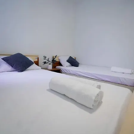 Апартаменты Salina. Peaceful 2 Bedroom Flat *