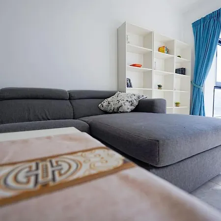 Salina. Peaceful 2 Bedroom Flat
