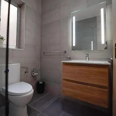 Salina. Peaceful 2 Bedroom Flat Апартаменты