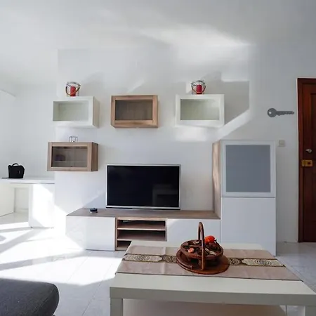 Salina. Peaceful 2 Bedroom Flat * Нашшар