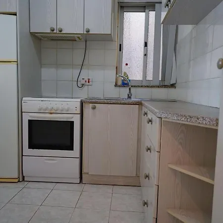 Апартаменты Salina. Peaceful 2 Bedroom Flat Нашшар
