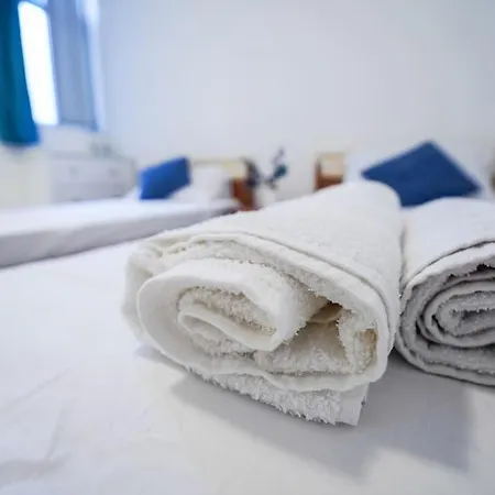 Апартаменты Salina. Peaceful 2 Bedroom Flat *