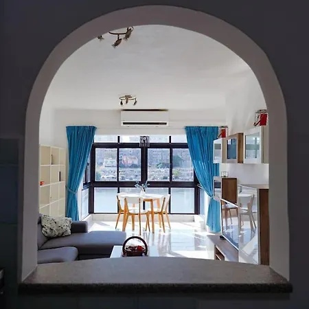 Salina. Peaceful 2 Bedroom Flat Апартаменты *