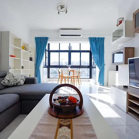 Salina. Peaceful 2 Bedroom Flat Апартаменты Нашшар