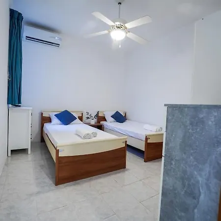 Salina. Peaceful 2 Bedroom Flat * Нашшар