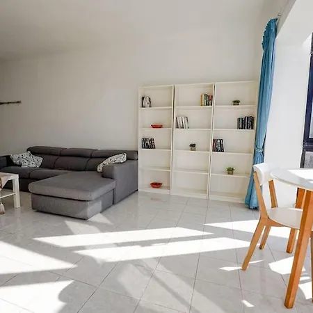 Appartement Salina. Peaceful 2 Bedroom Flat Naxxar
