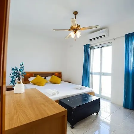 Salina. Peaceful 2 Bedroom Flat * Naxxar